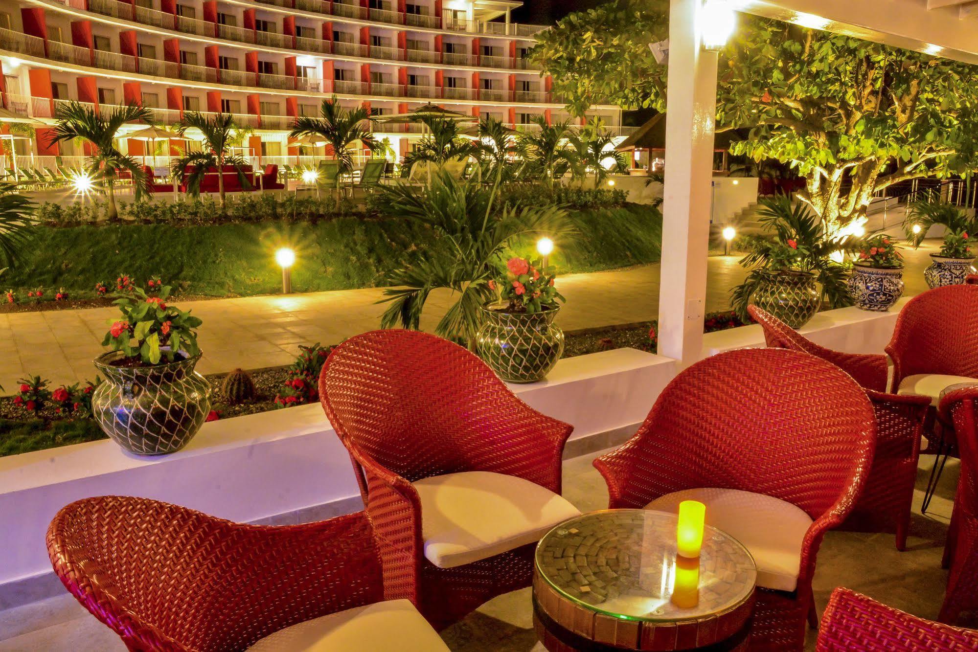 Grand Decameron Cornwall Beach, A Trademark Resort Montego Bay