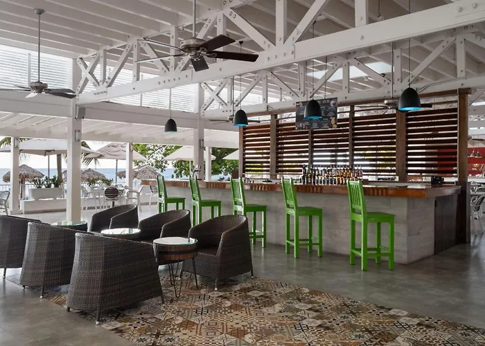 Grand Decameron Cornwall Beach, A Trademark All-Inclusive Resort