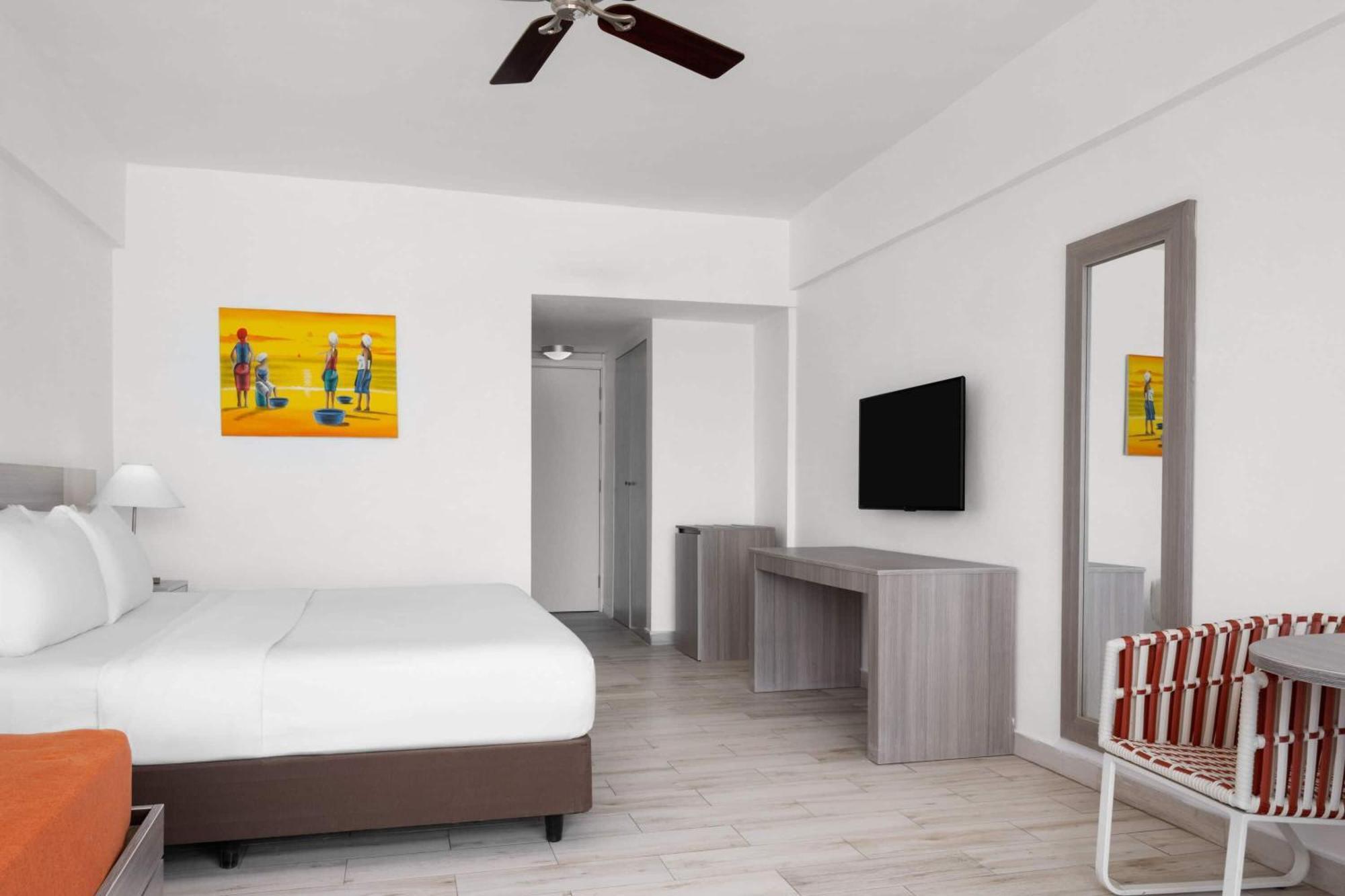 Resort Grand Decameron Cornwall Beach, A Trademark All-Inclusive Resort